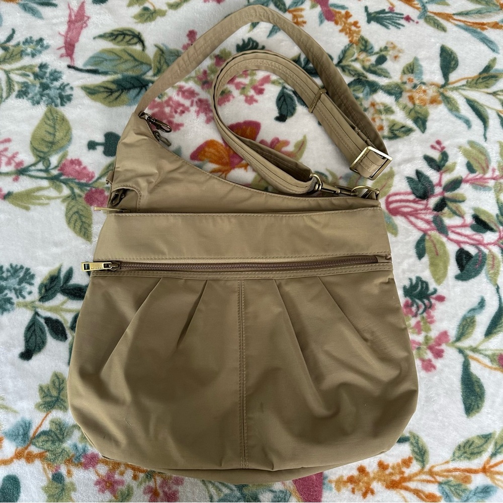 Travelon Anti-Theft Signature 3 Compartment Crossbody Travel Bag